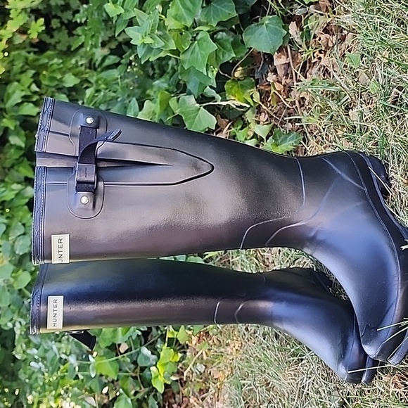 Hunter Black Winter Rain Boots Waterproof Durable - Picture 2 of 14